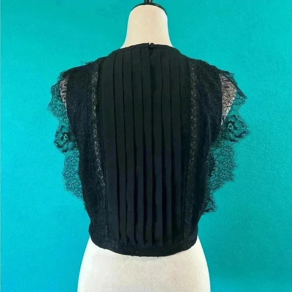 Zara black lace pleated crop top in size small - Picture 4 of 6